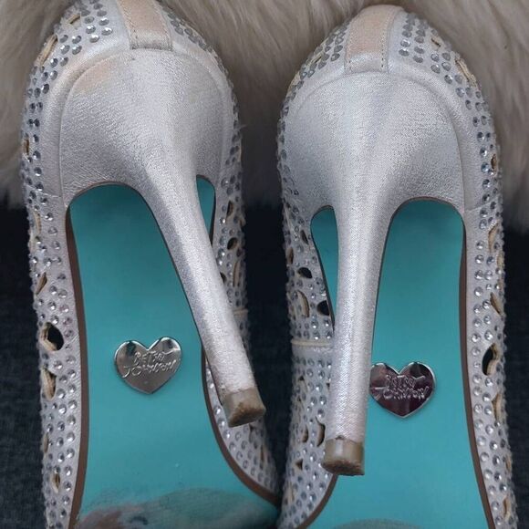Blue by Betsey Johnson  Elsa Heels Wedding Bridal Formal size 8.5 - Picture 11 of 15